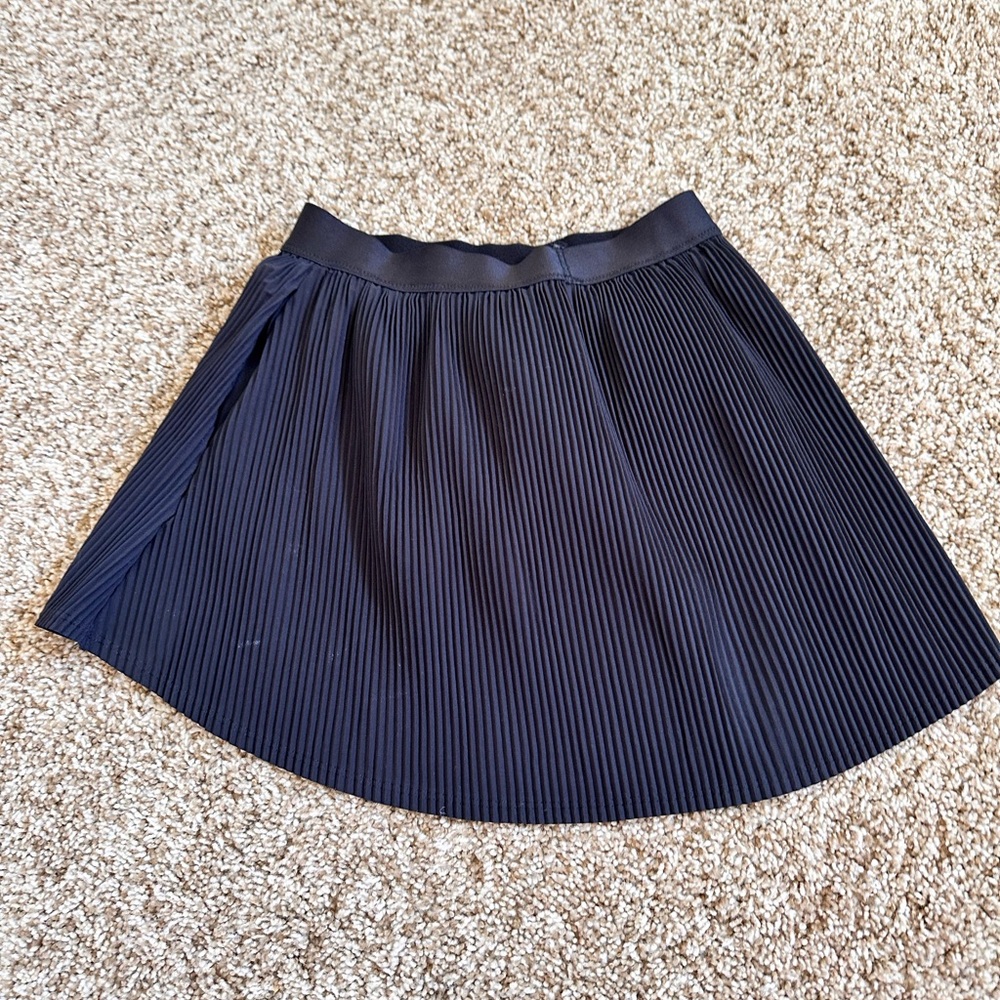 Elegant Black Pleated Skirt